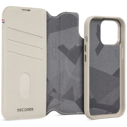 DECODED Leather Case w/MagSafe + Wallet for iPhone 15 Pro Max - Clay